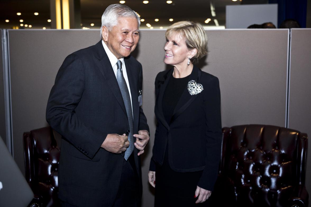 Australian Foreign Minister Julie Bishop meets with Philippines Foreign Minister Albert del Rosario at UN Headquarters in New York, Monday, September 28, 2015. photo by Trevor Collens/DFAT