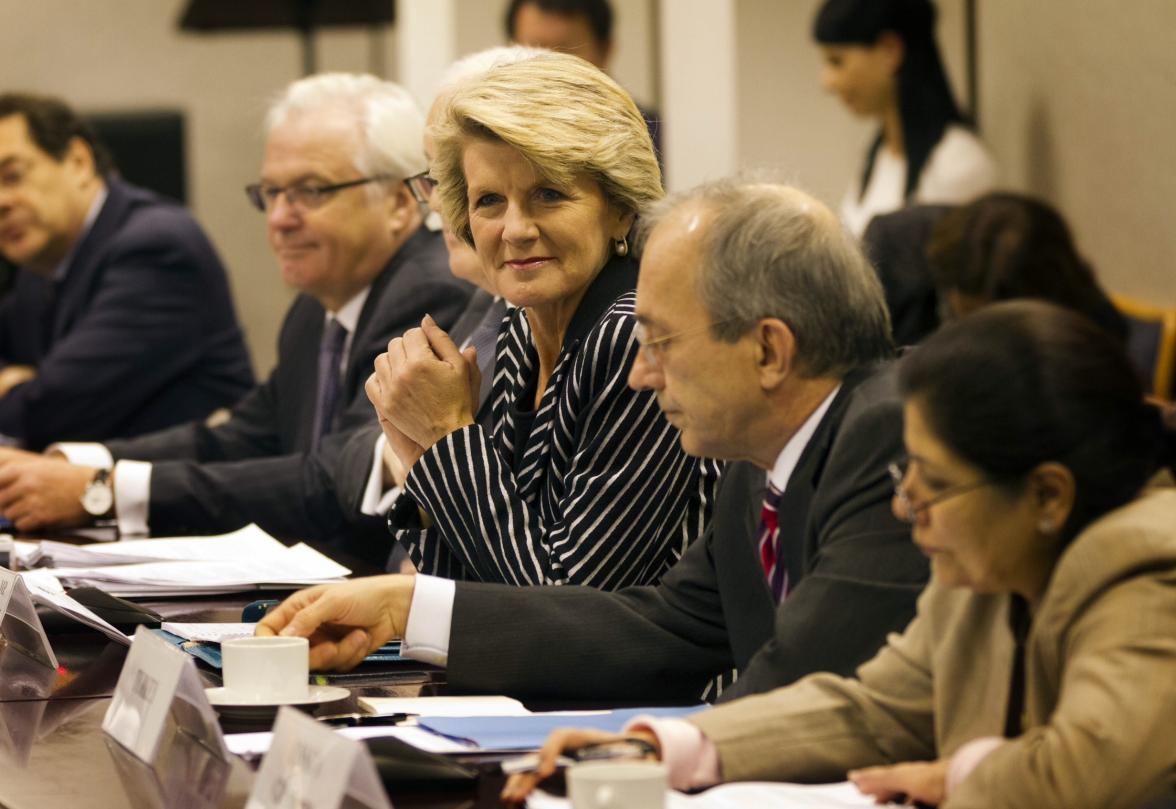 Foreign Minister, Julie Bishop, briefing members of the Global Governance Group on Australia's G20 priorities at the Permanent Mission of Singapore to the UN. 23 January 2014 (Credit: Trevor Collens)