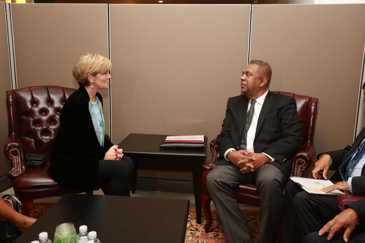 Australia's Foreign Minister Julie Bishop meets with Sri Lanka's Foreign Minister Mangala Samaraweera. 29 September 2015.