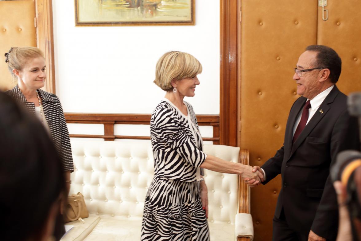 Australia's Foreign Minister Julie Bishop meets with Malagasy Prime Minister Dr Roger Kolo. 12 September 2014. 