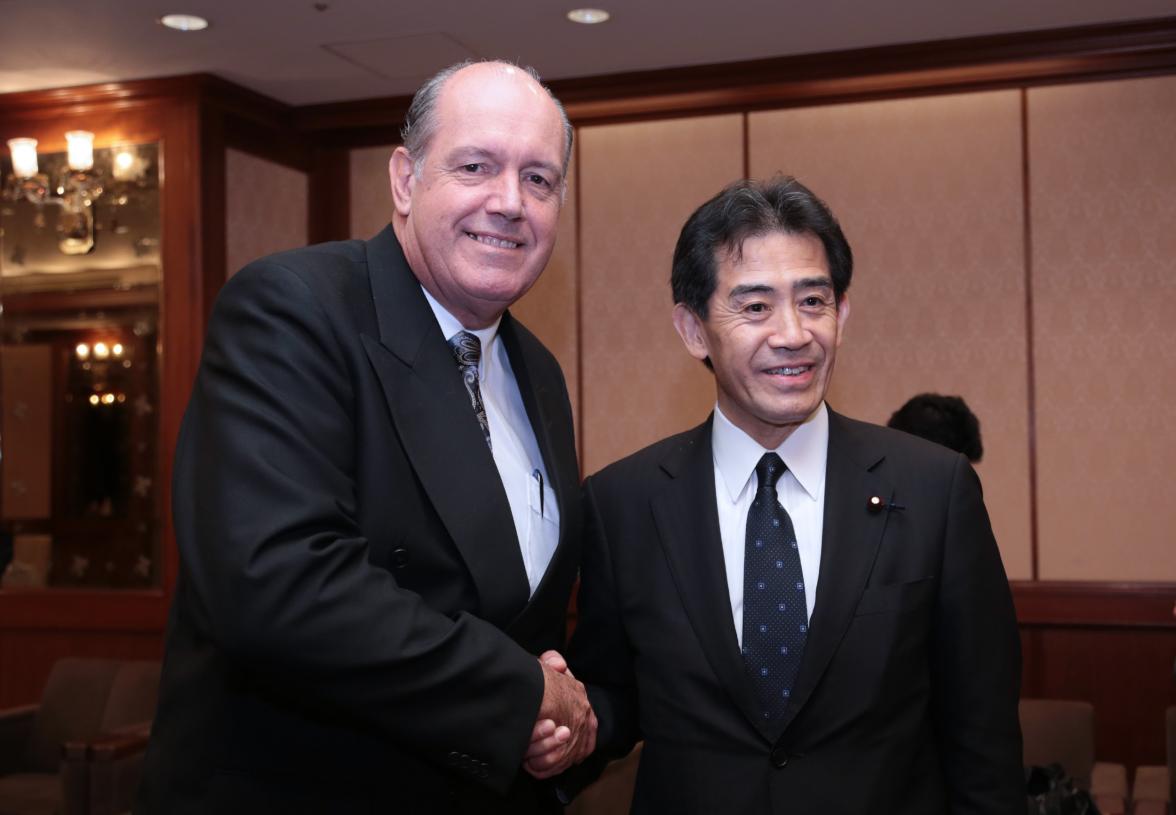 Senator the Hon David Johnston, Minister for Defence and Mr Ichiro Aisawa (LDP) Chairman