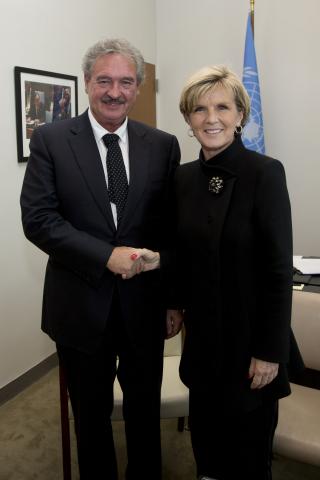 Foreign Minister Julie Bishop meets with her Luxembourg counterpart, Jean Asselborn, at the United Nations in New York, 19 November 2014 (DFAT/Trevor Collens)