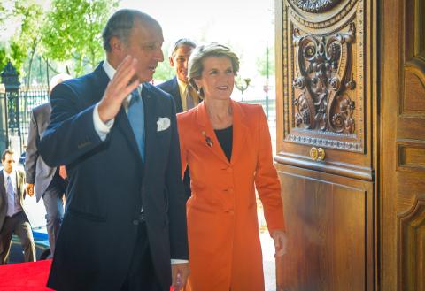 Australian Foreign Minister Julie Bishop meets with French Foreign Minister Laurent Fabius to discuss global and regional issues of mutual interest in Paris, April 2014. 