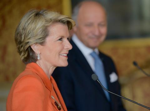 Australian Foreign Minister Julie Bishop meets with French Foreign Minister Laurent Fabius to discuss global and regional issues of mutual interest in Paris, April 2014. 
