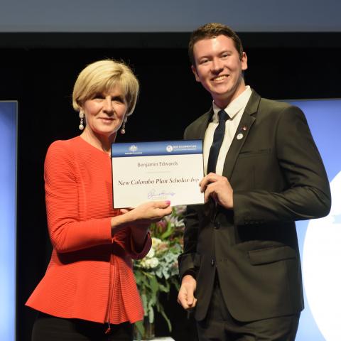 Foreign Minister Julie Bishop with Benjamin Edwards, 2018 Indonesia Scholar, Macquarie University