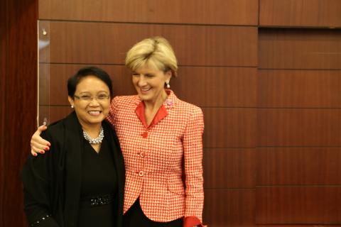 Minister Bishop meets Ms Retno Lestari Priansari Marsudi, Minister for Foreign Affairs, Indonesia at China National Convention Centre - Beijing, 8 November 2014