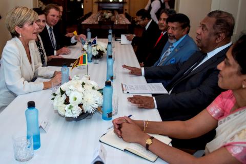 Foreign Minister Julie Bishop meets with Sri Lankan Foreign Minister Samaraweera to discuss bilateral relations.